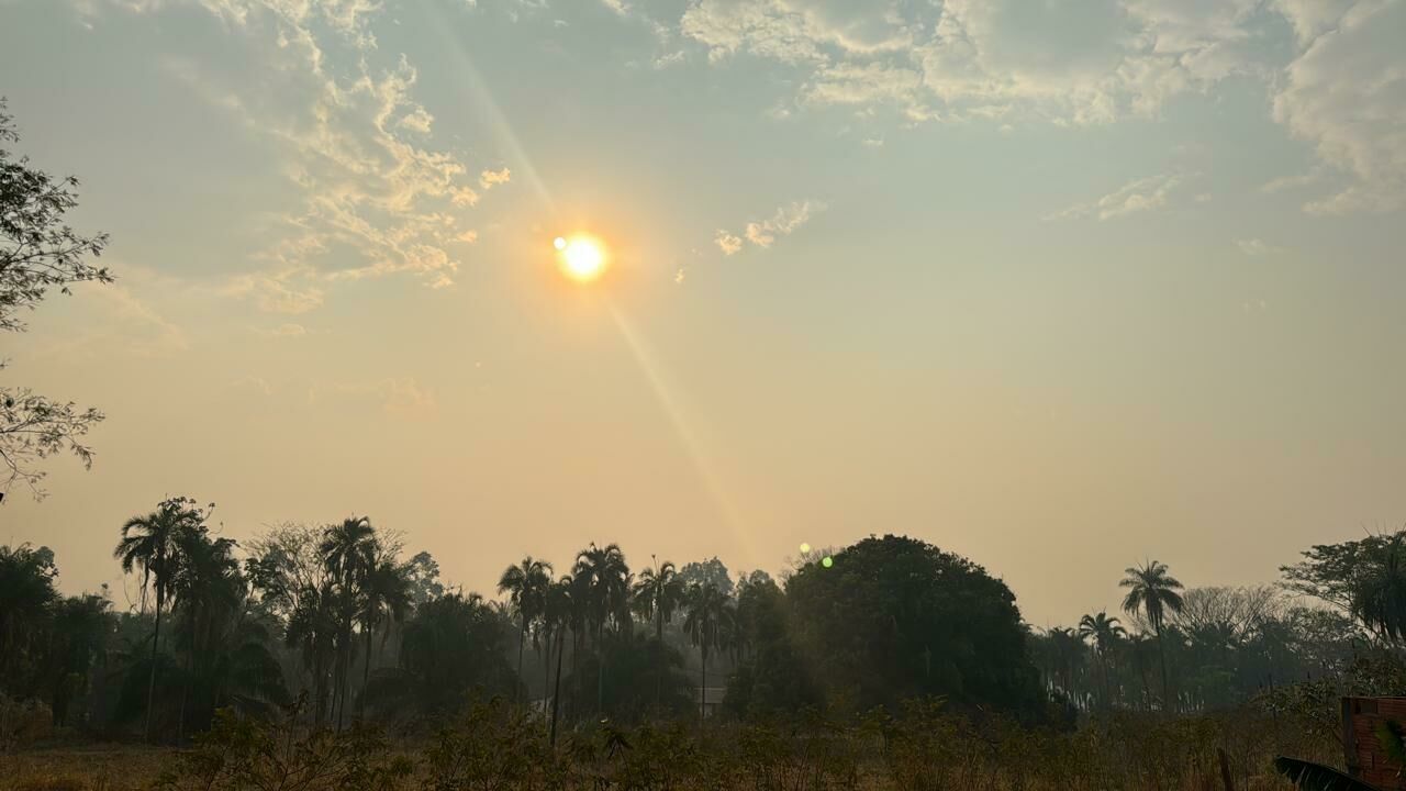 Imagem de compartilhamento para o artigo Costa Rica amanhece ensolarada, encoberta por fumaça de incêndios e com frio a caminho neste fim de semana da MS Todo dia